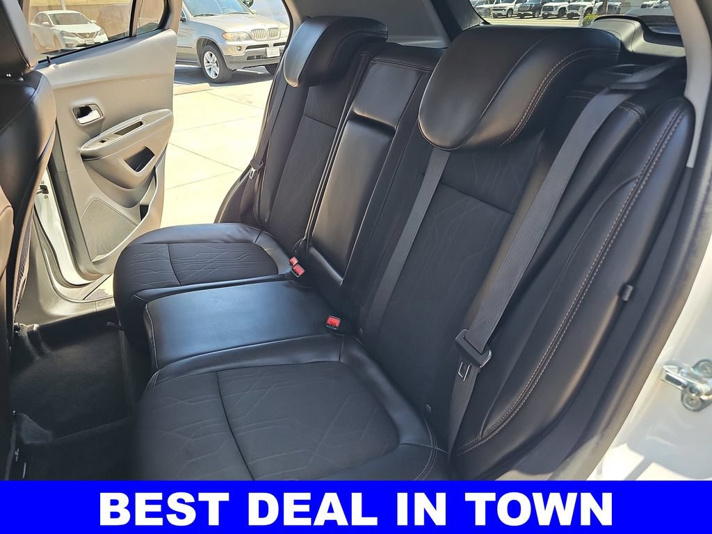 Used 2022 Chevrolet Trax LT w/ Driver Confidence Package AWD/4WD image 13