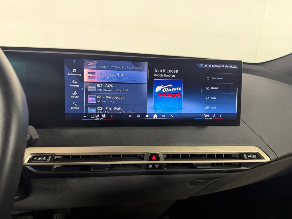 Used 2024 BMW iX xDrive50 w/ Premium Package image 19