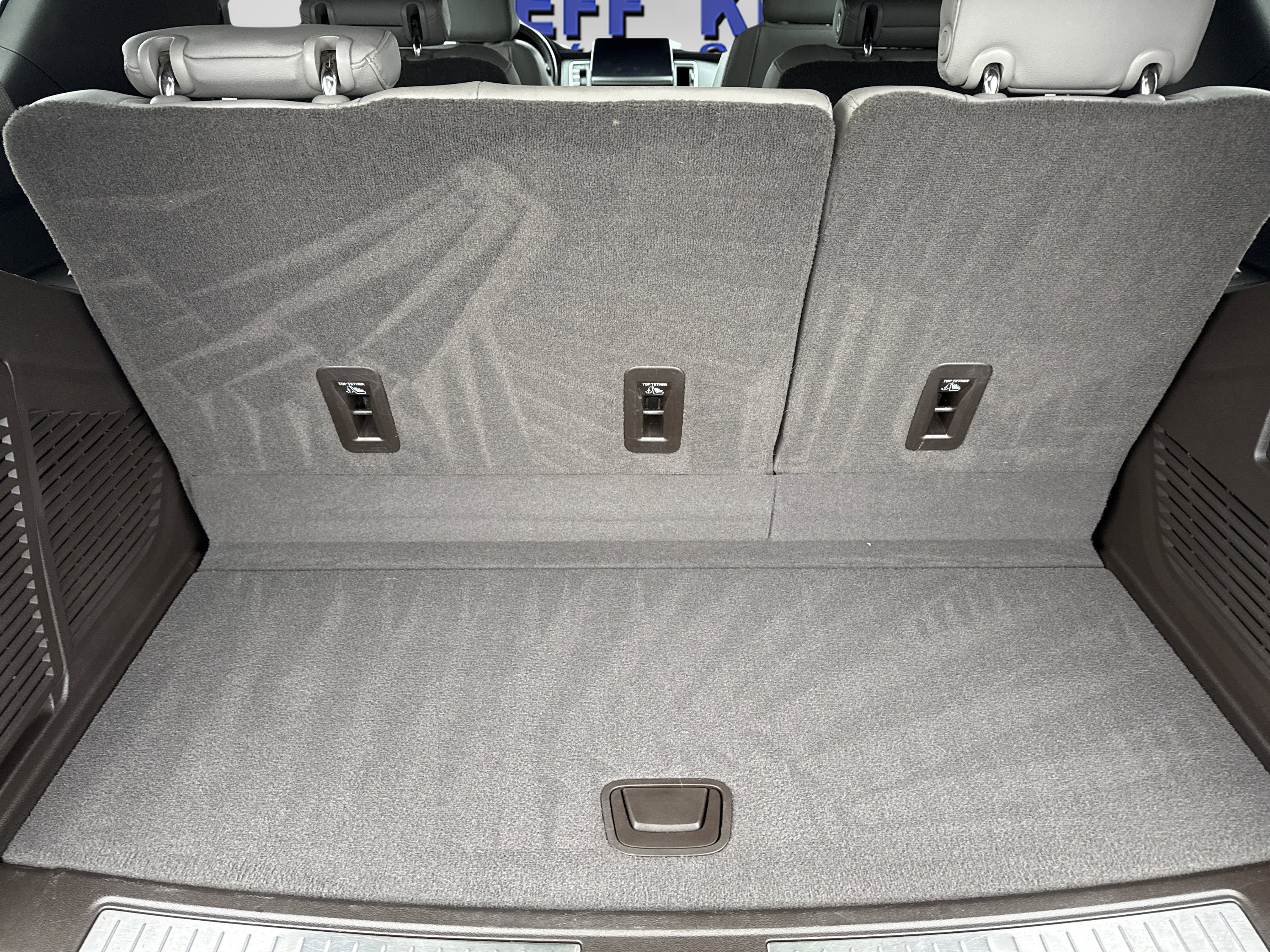 Used 2021 Chevrolet Tahoe Z71 w/ Z71 Off-Road Package image 9