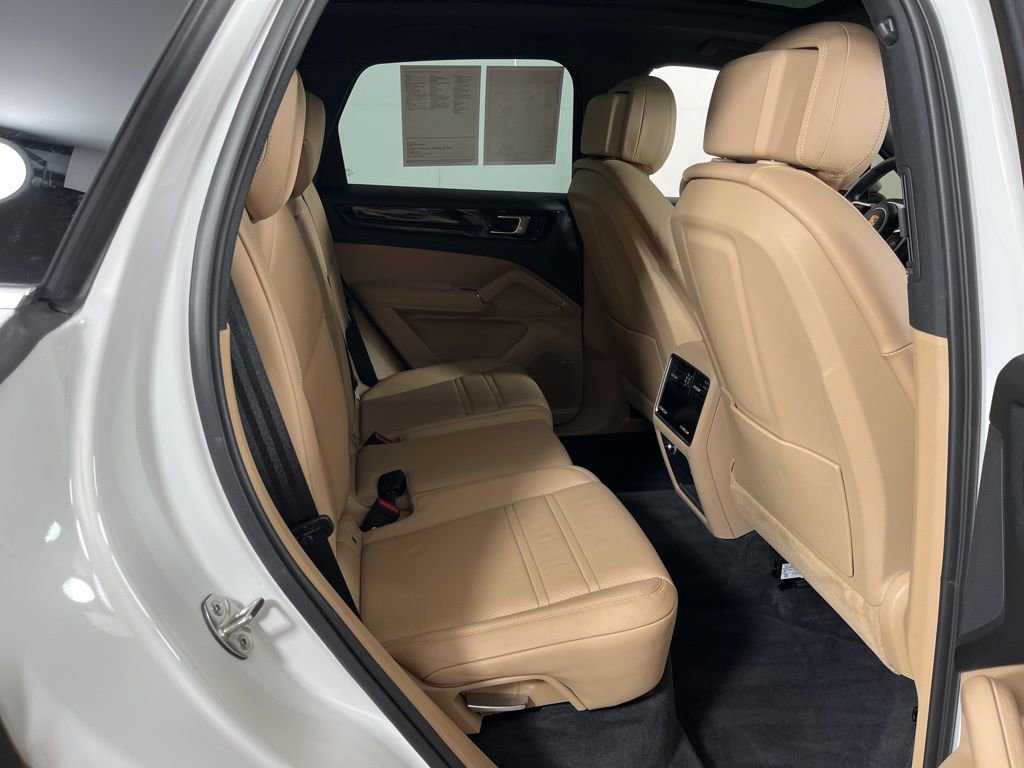 Used 2019 Porsche Cayenne image 8