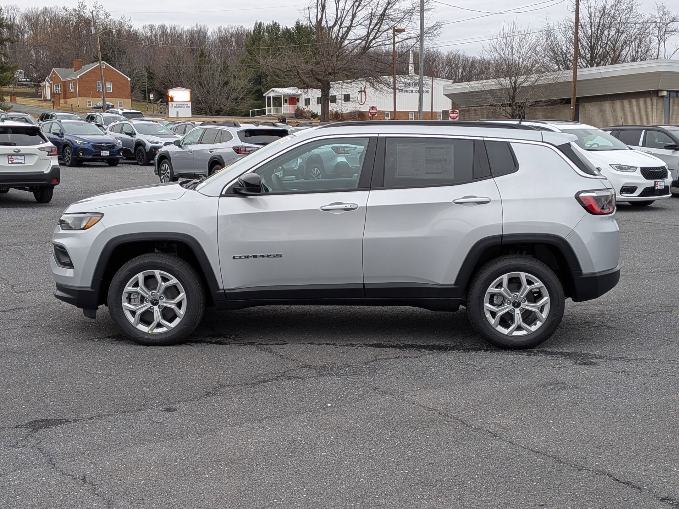 New 2026 Jeep Compass Latitude image 8