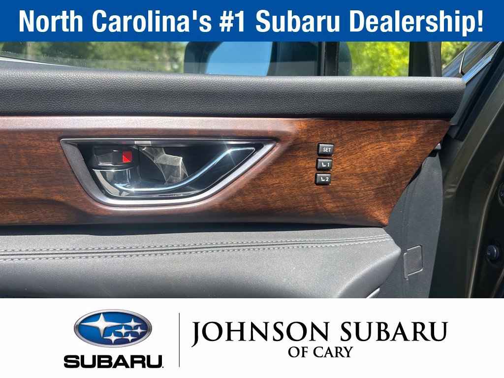 Used 2025 Subaru Ascent Touring AWD/4WD image 21