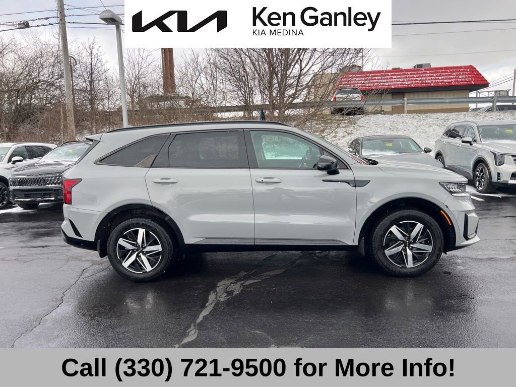 Certified 2022 Kia Sorento EX w/ Panoramic Sunroof Package image 8