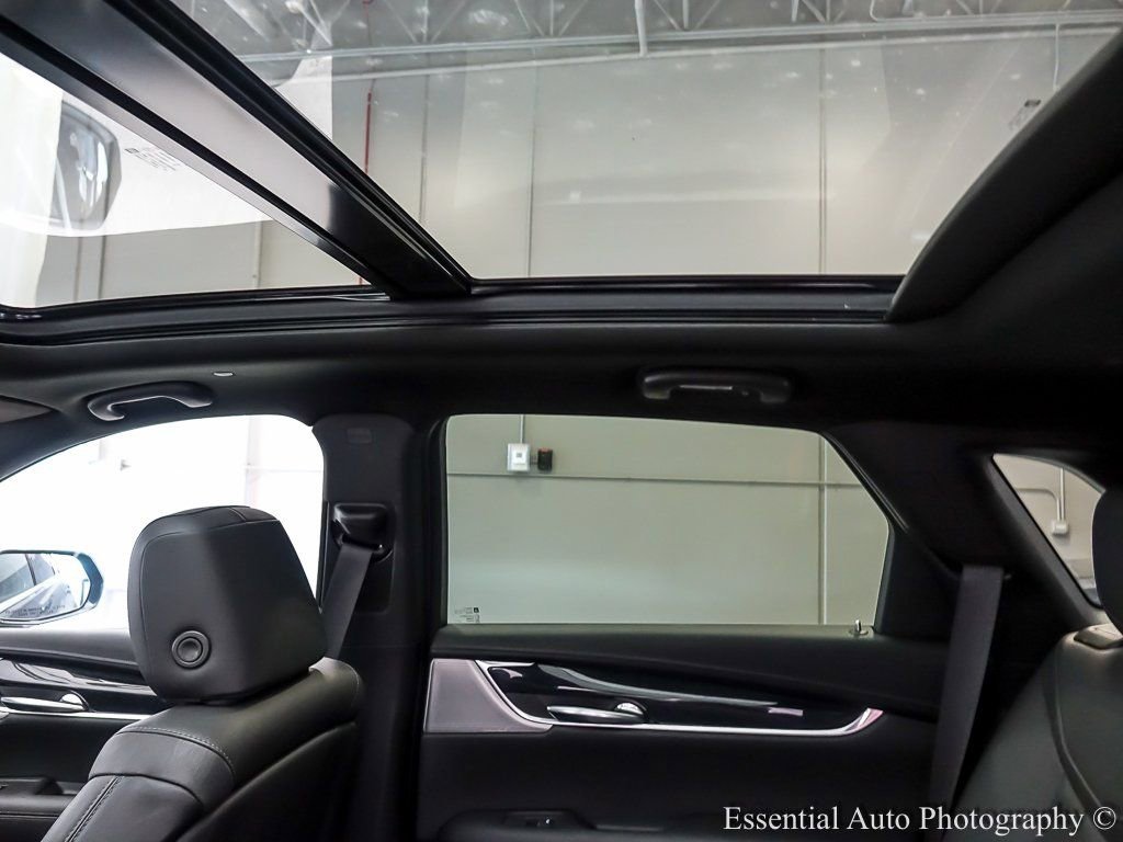 Used 2020 Cadillac XT5 Premium Luxury image 12