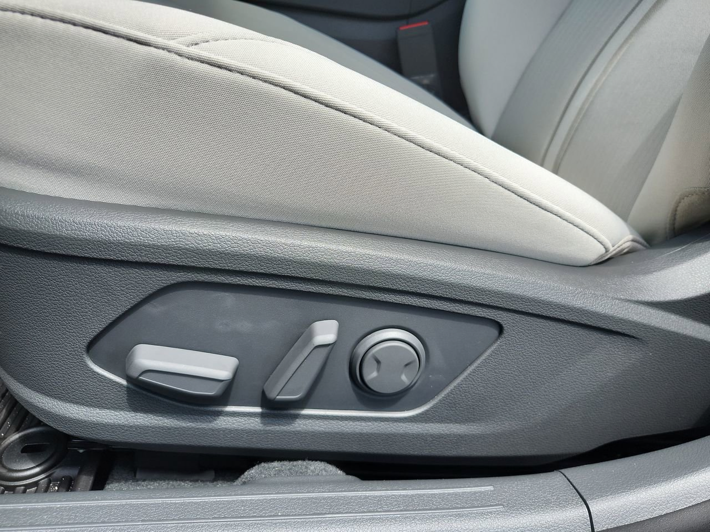 New 2026 Hyundai Sonata SEL FWD image 13