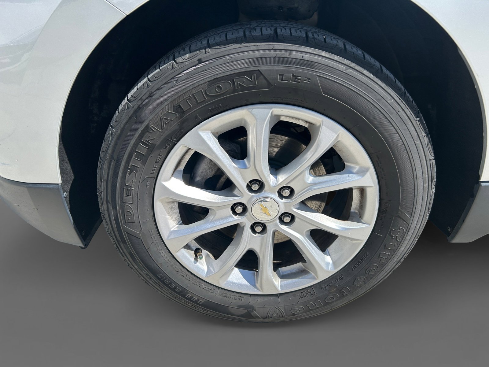 Used 2018 Chevrolet Equinox LT image 9