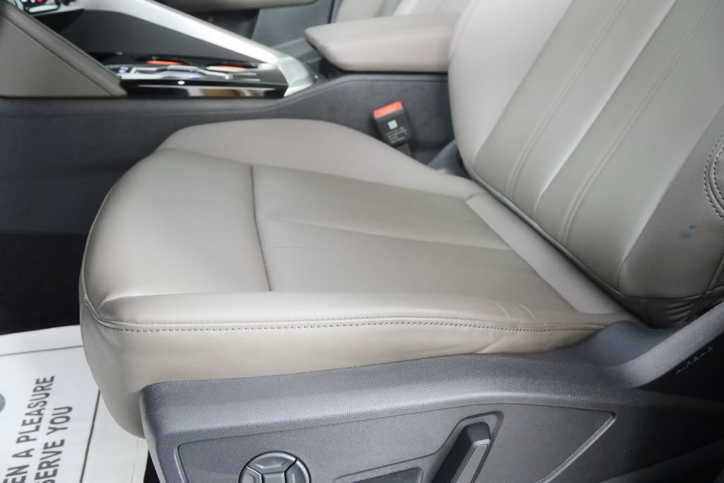 Used 2025 Audi Q5 Premium AWD/4WD image 8
