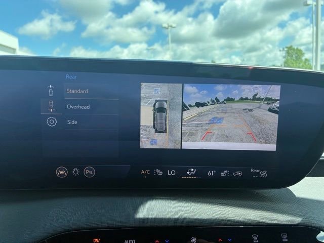 Used 2025 Buick Enclave Preferred FWD image 4