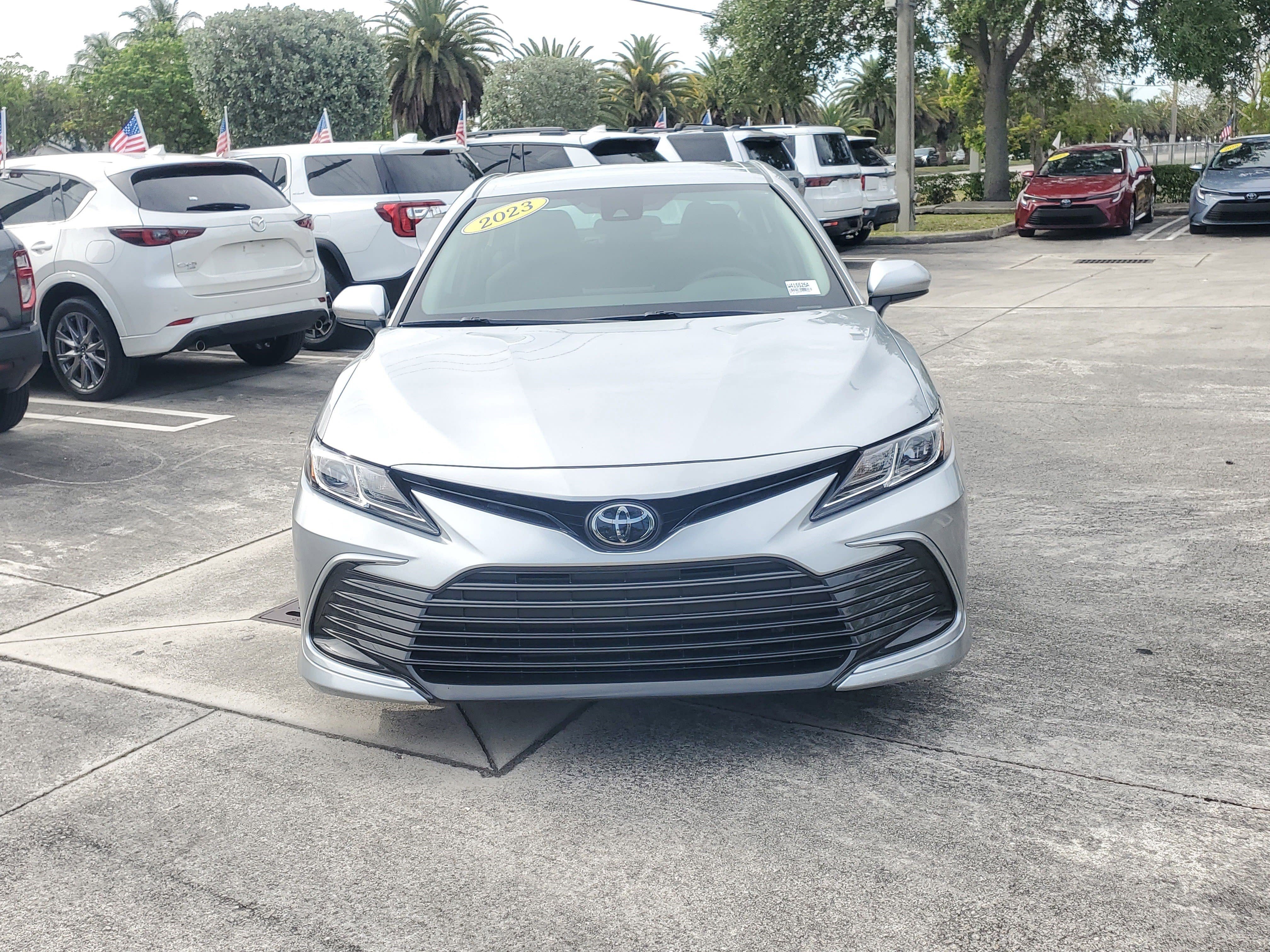 Used 2023 Toyota Camry LE FWD image 8