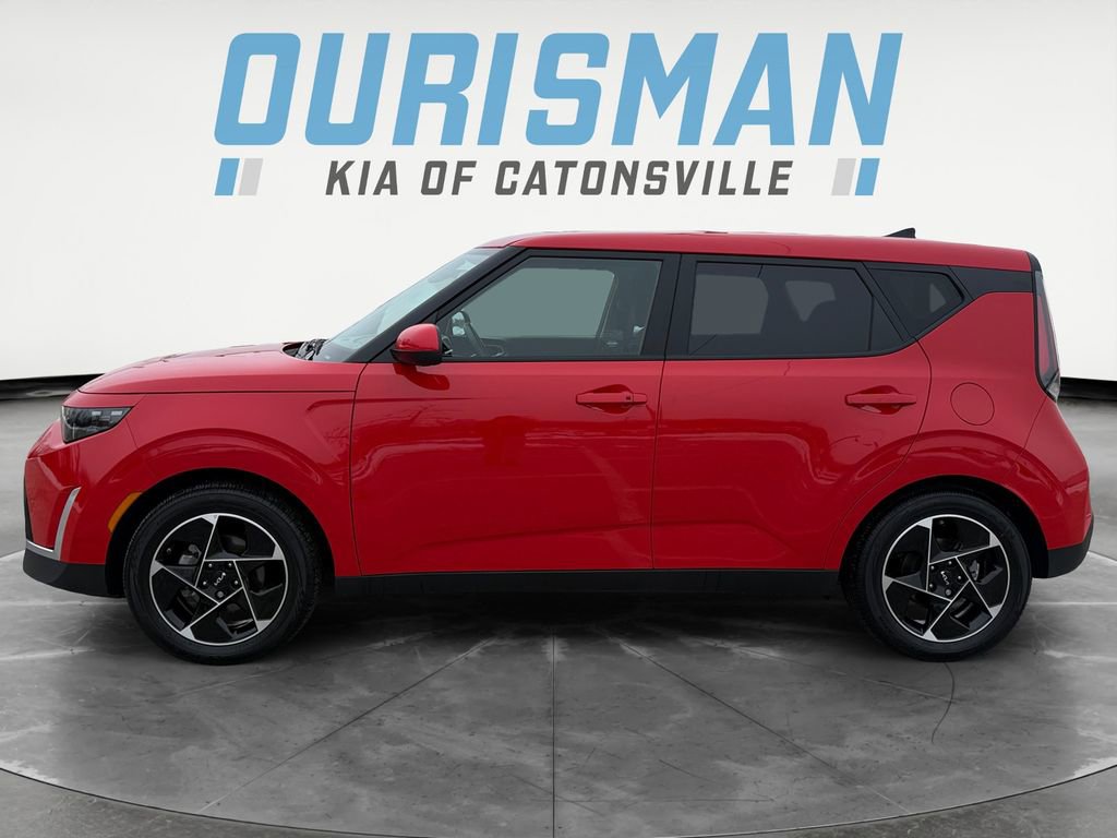 Used 2025 Kia Soul EX image 3