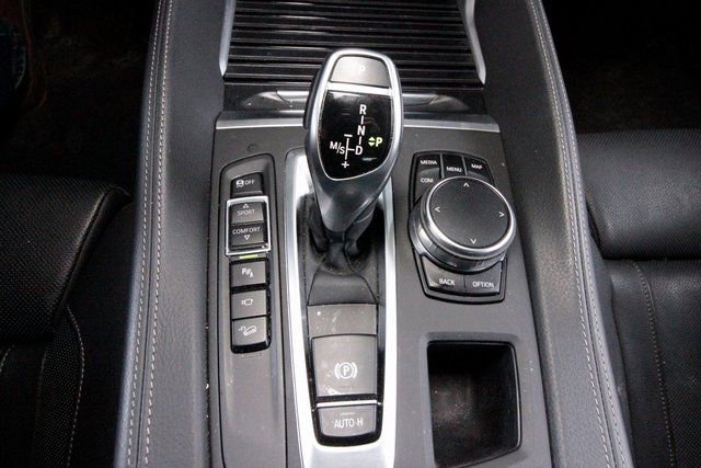 Used 2019 BMW X6 xDrive50i w/ M Sport Package image 19