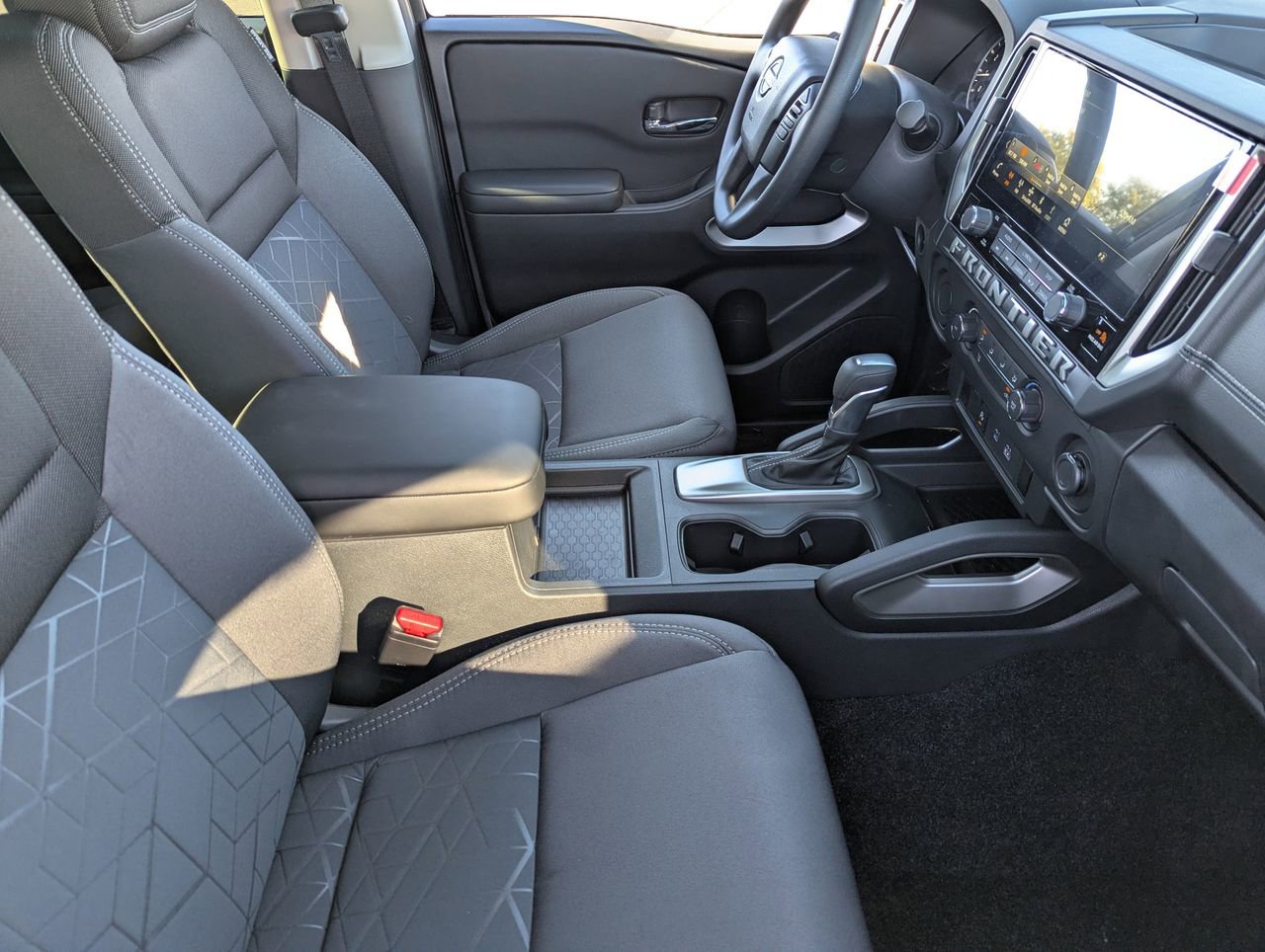 New 2026 Nissan Frontier SV w/ Tow Package image 29