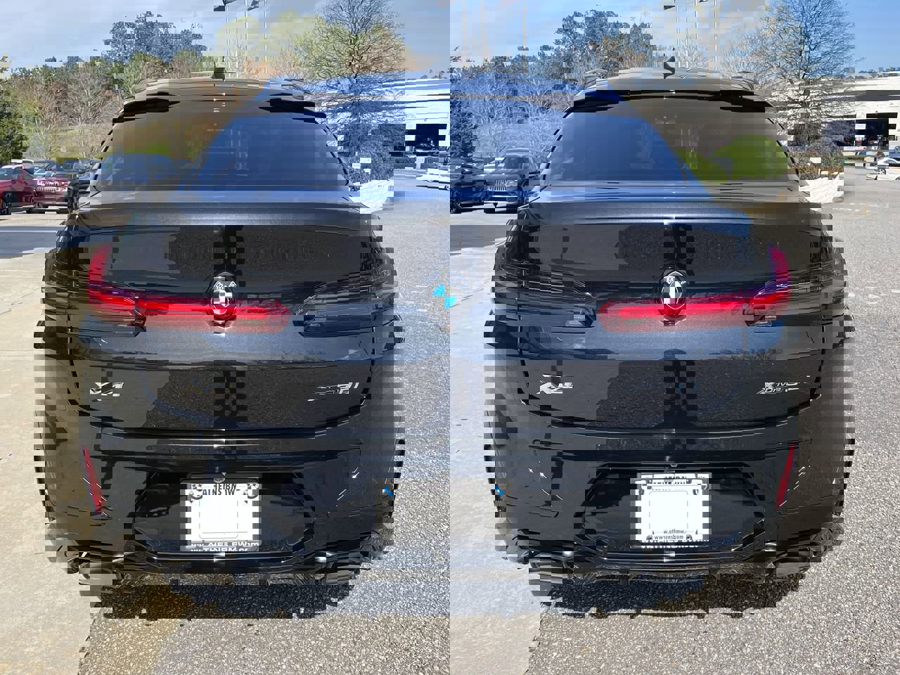 Certified 2025 BMW X4 xDrive30i image 12