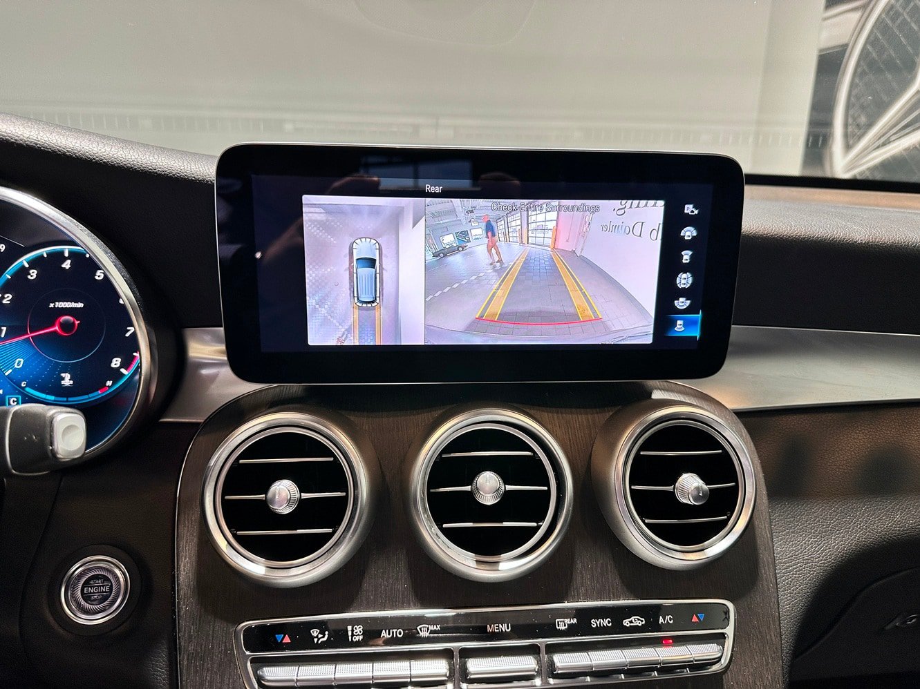 Used 2020 Mercedes-Benz GLC 300 4MATIC image 31
