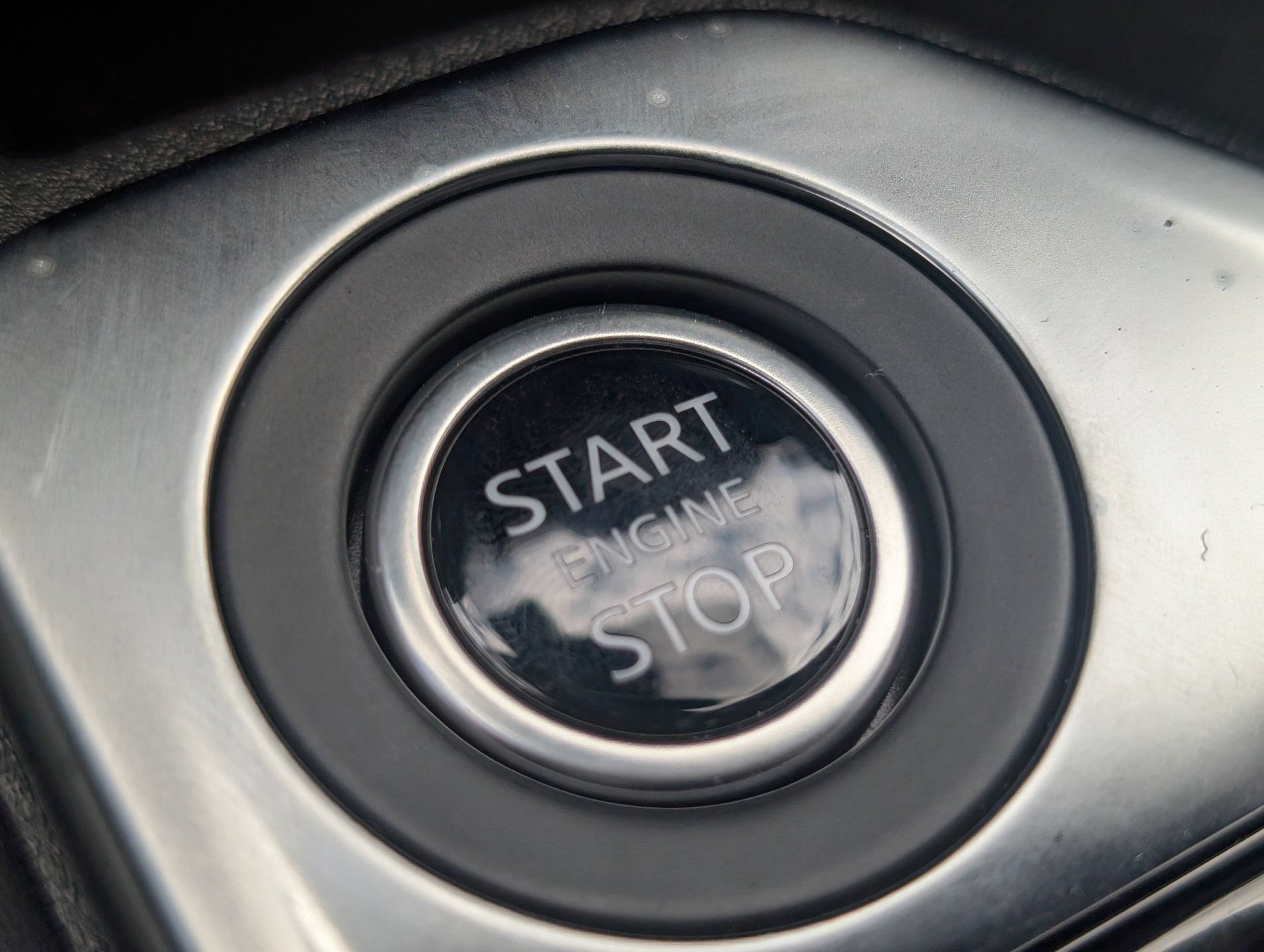 Used 2025 Nissan Sentra SR FWD image 21