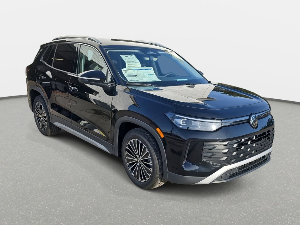 New 2026 Volkswagen Tiguan S FWD image 3