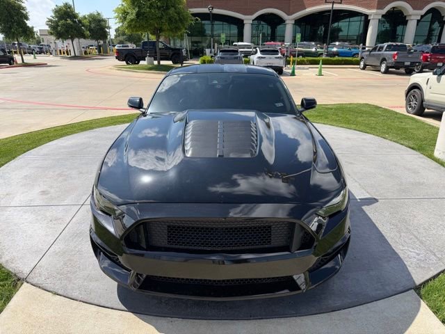 Used 2019 Ford Mustang GT Premium w/ Equipment Group 401A image 3