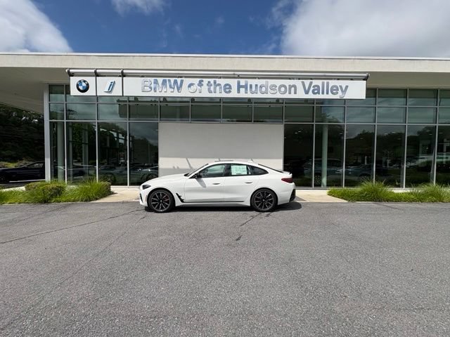 New 2026 BMW 440i xDrive w/ Premium Package AWD/4WD image 1