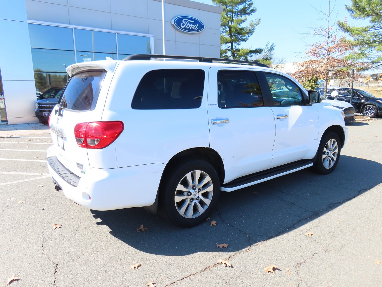 Used 2015 Toyota Sequoia Limited image 5