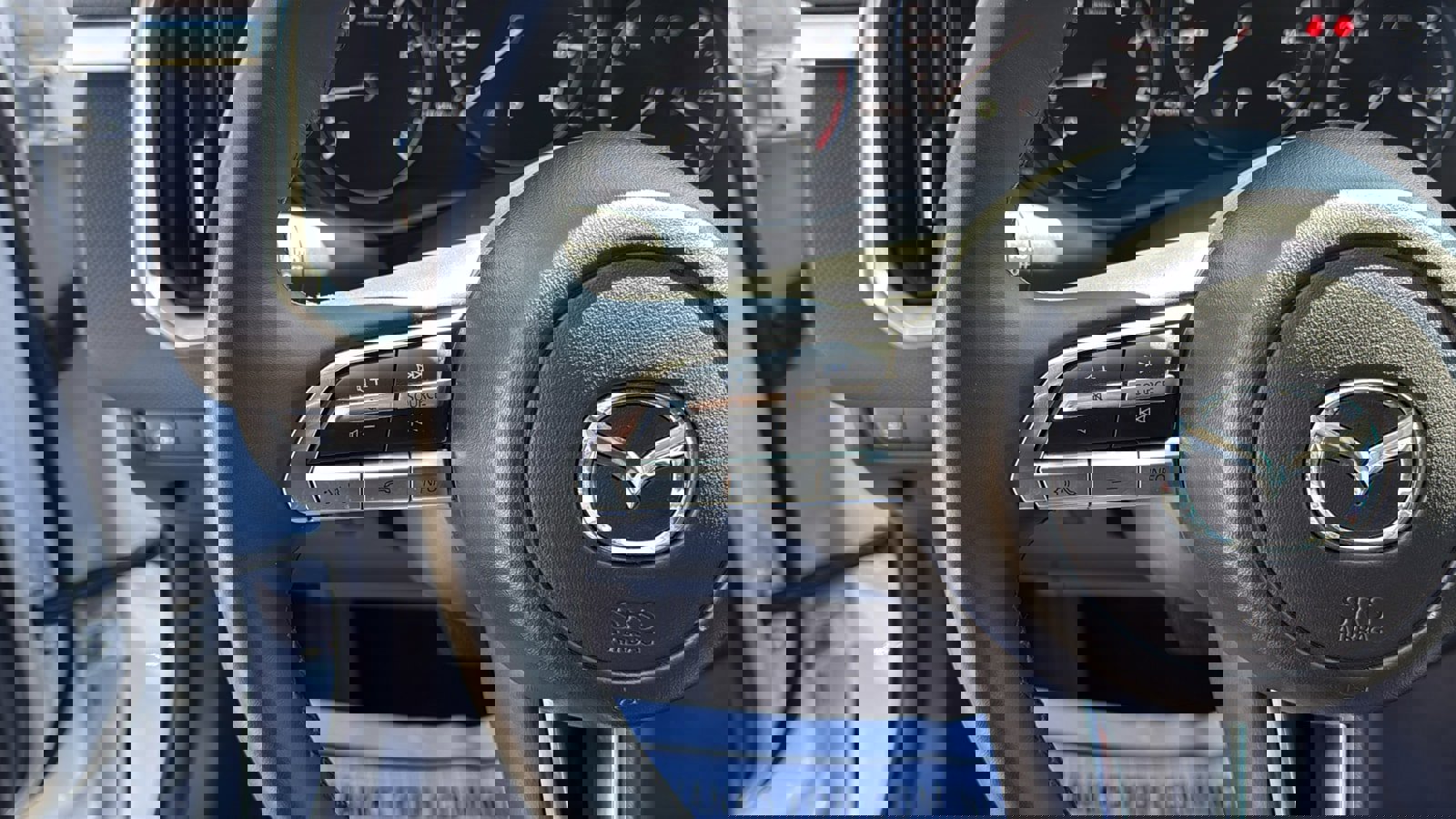 Certified 2025 MAZDA CX-50 AWD 2.5 S w/ Premium Package image 15