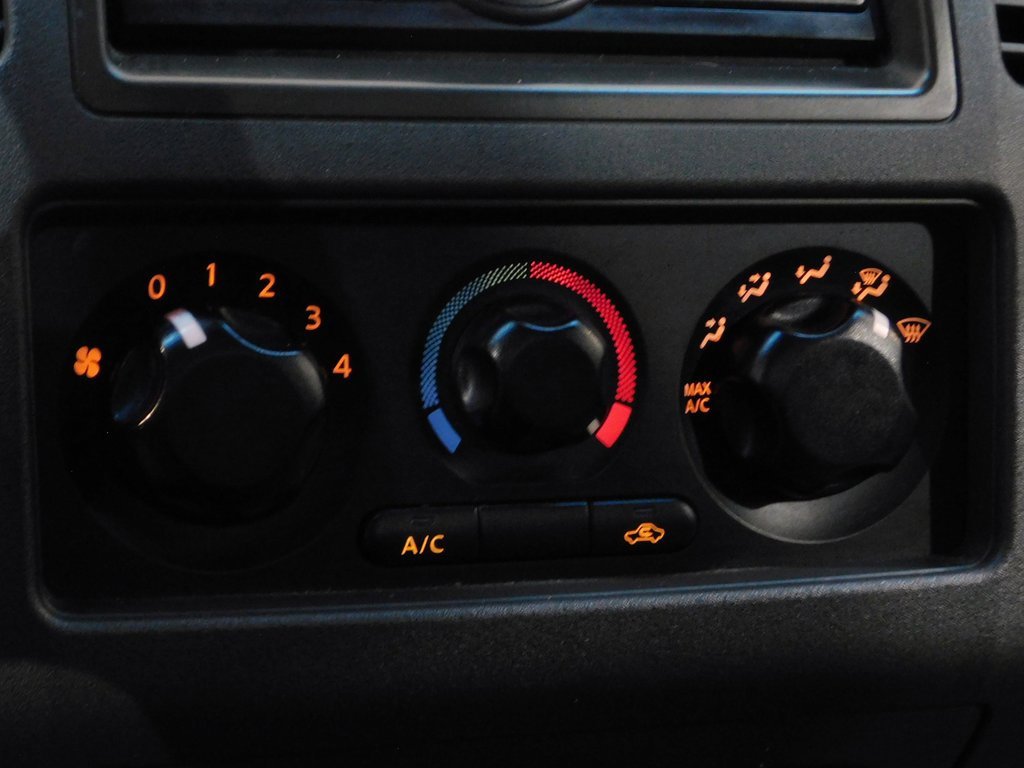 Used 2010 Suzuki Equator 2WD Extended Cab image 54