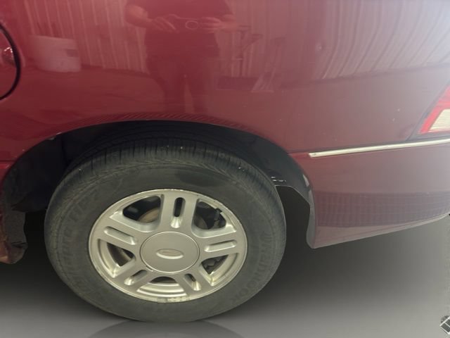 Used 2005 Ford Freestar SEL FWD image 35