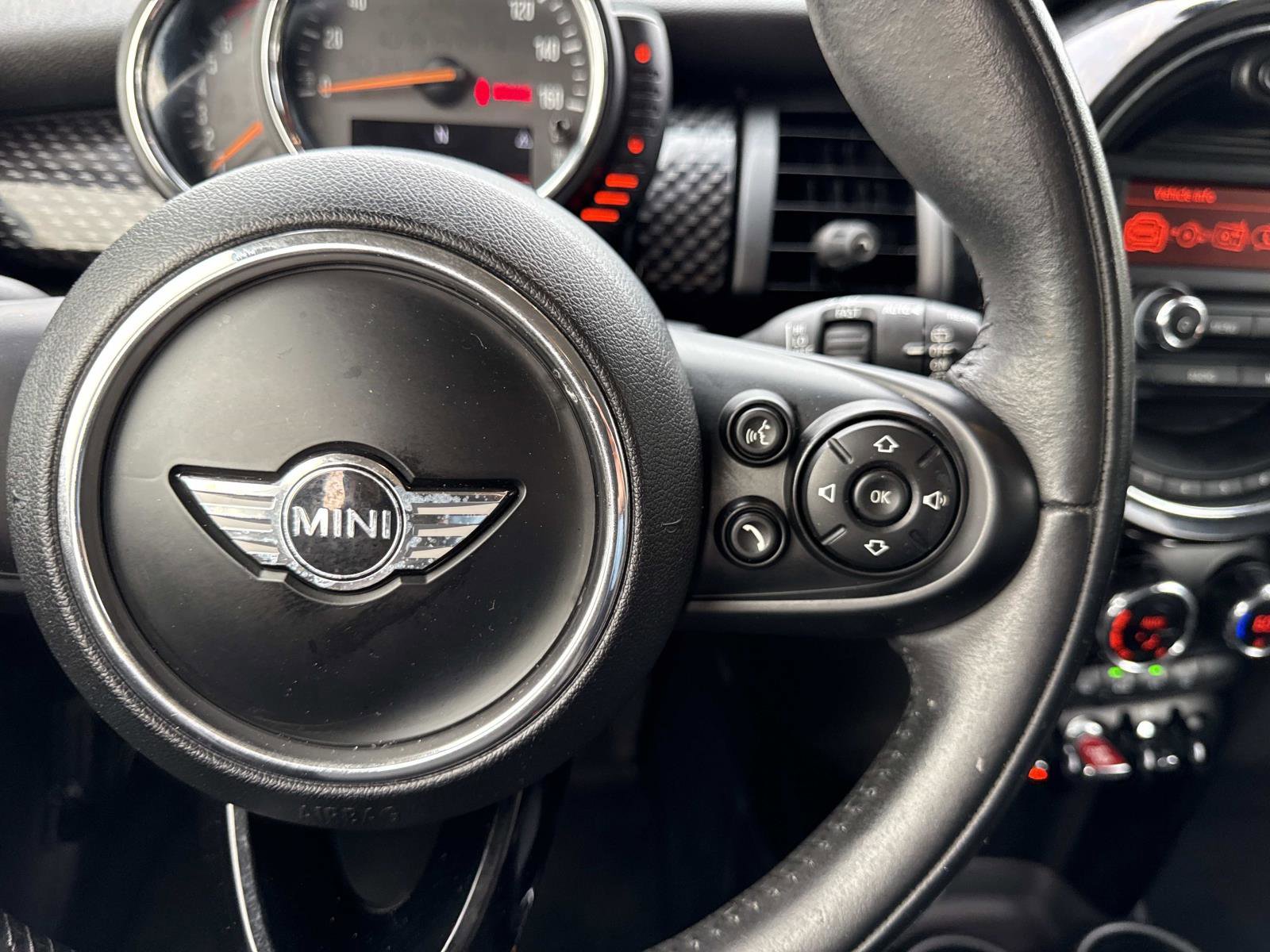 Used 2016 MINI Cooper S image 16