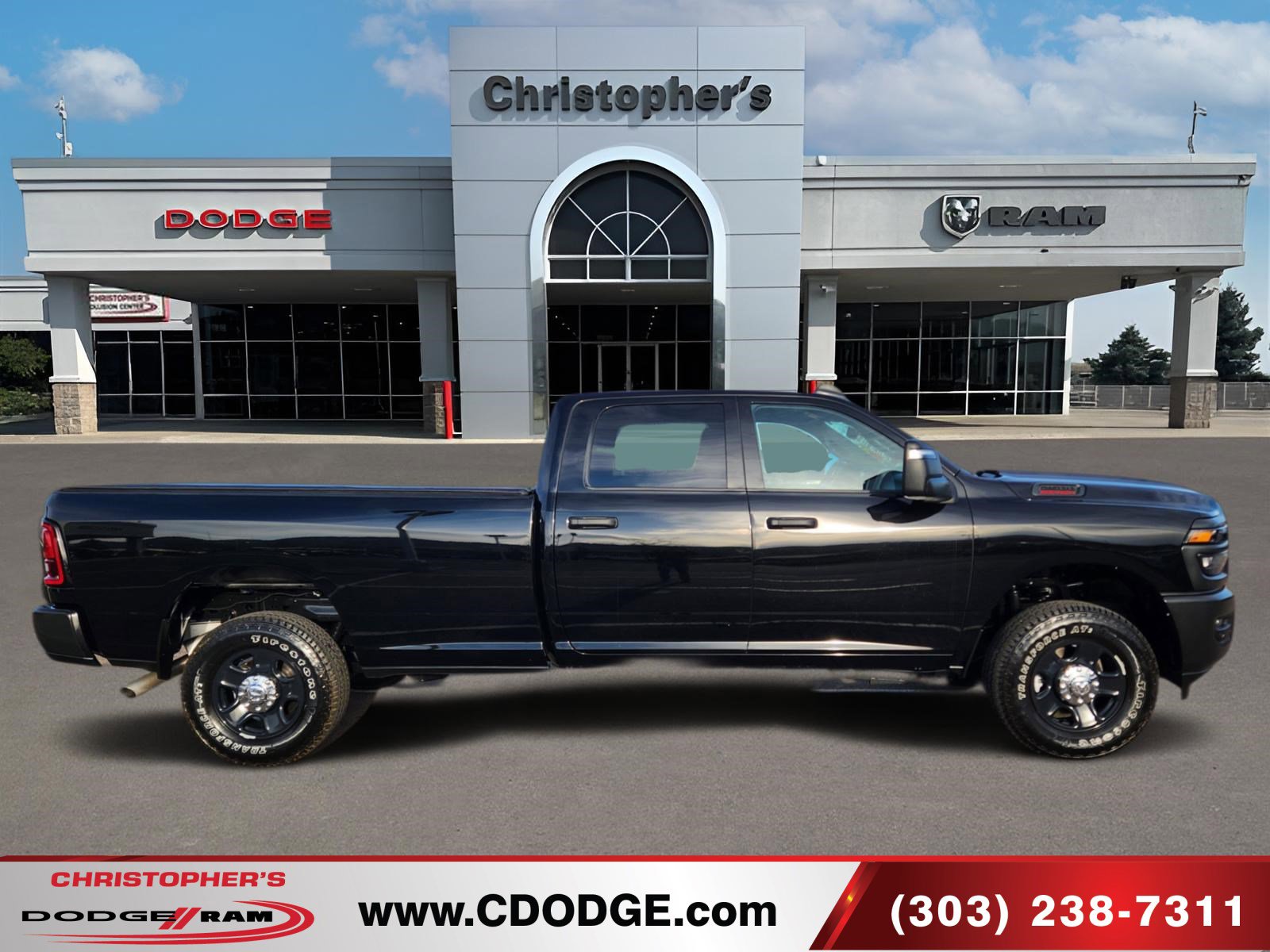 Used 2025 RAM 2500 Tradesman AWD/4WD image 2