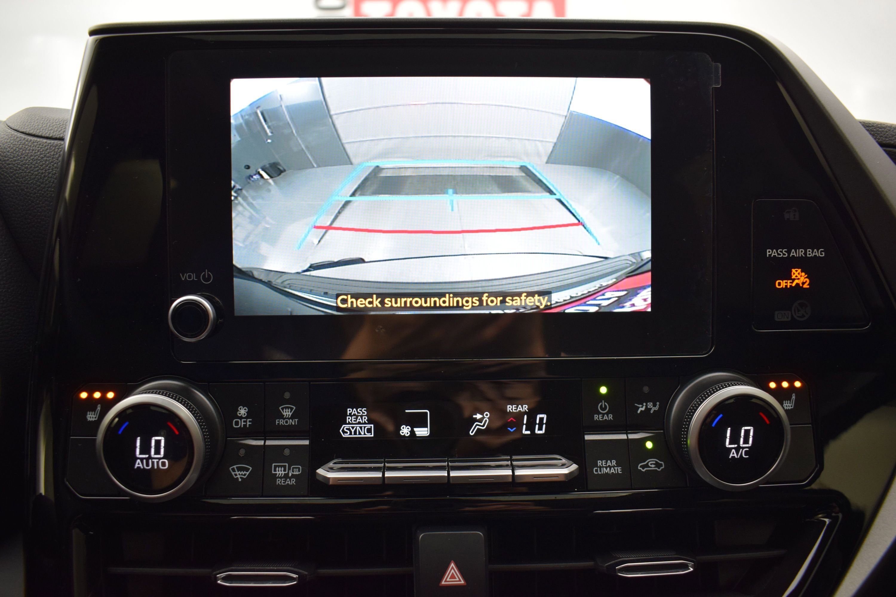 Used 2026 Toyota Highlander XLE AWD/4WD image 18