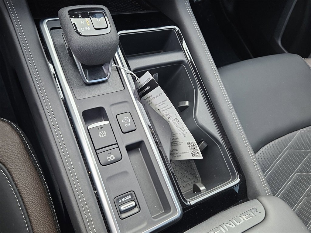 New 2025 Nissan Pathfinder Platinum image 25