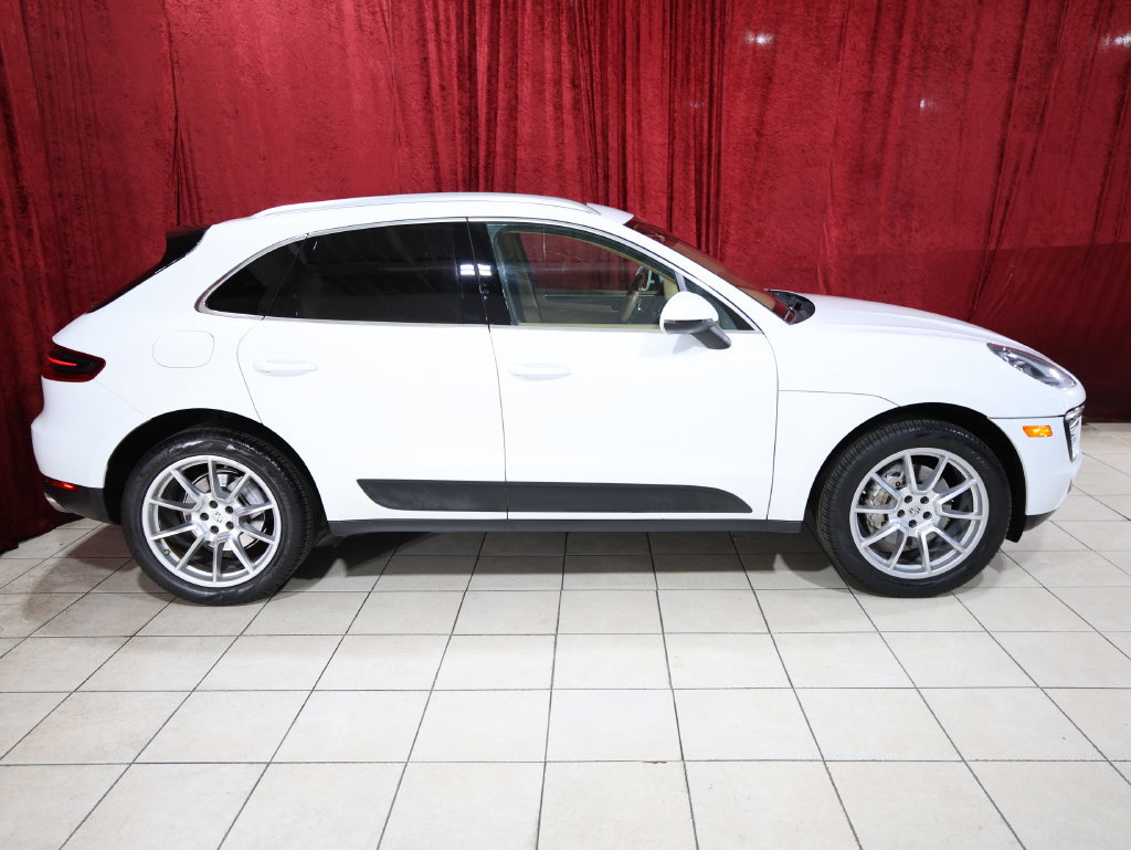 Used 2017 Porsche Macan S AWD/4WD image 7