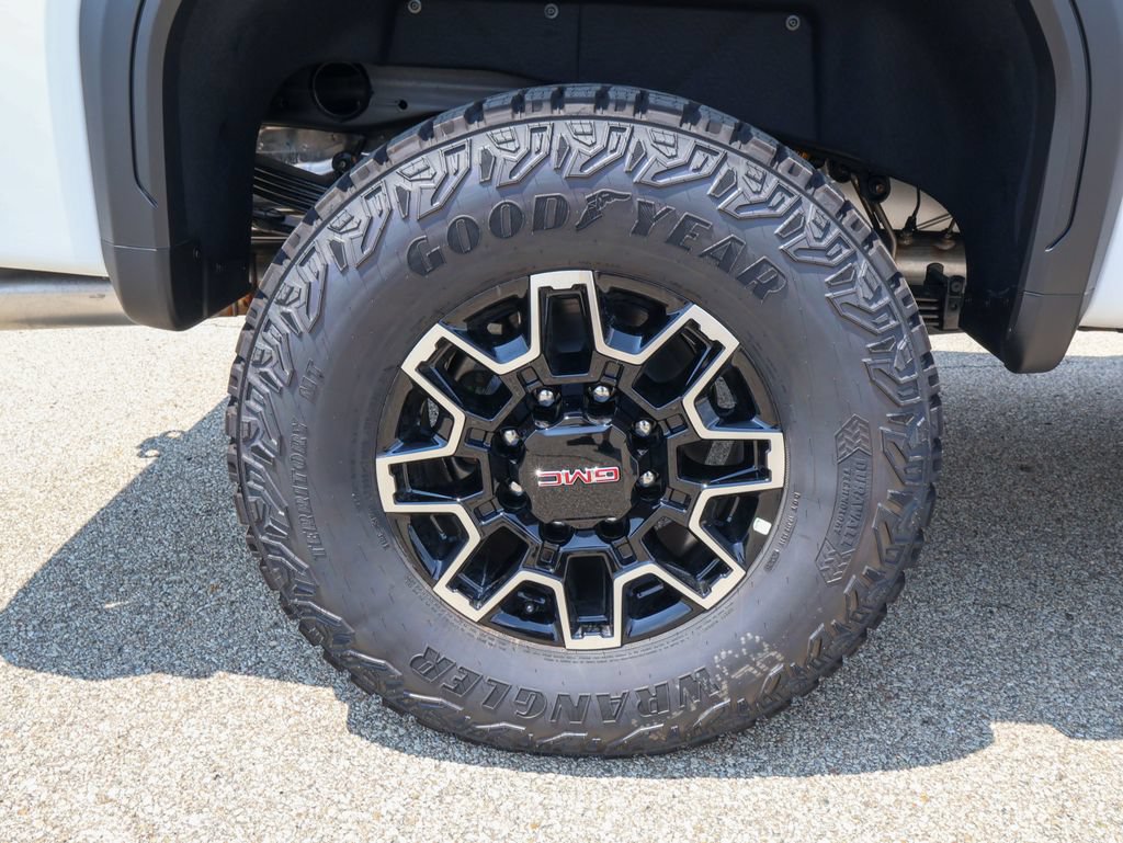 New 2026 GMC Sierra 2500 AT4X w/ LPO, Black Badging Package AWD/4WD image 37
