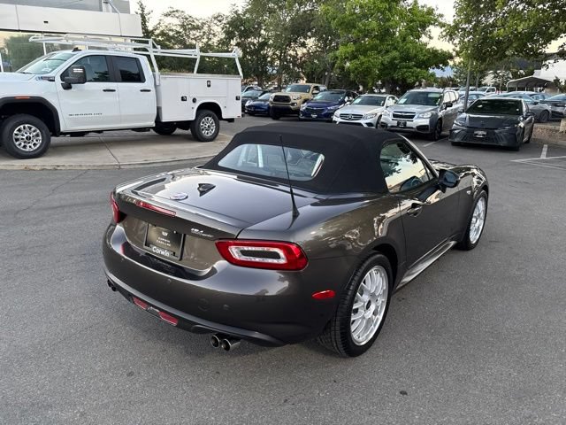 Used 2017 FIAT 124 Spider Lusso RWD image 9