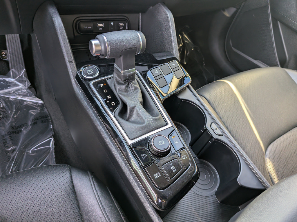 Used 2025 Kia Sportage EX FWD image 23