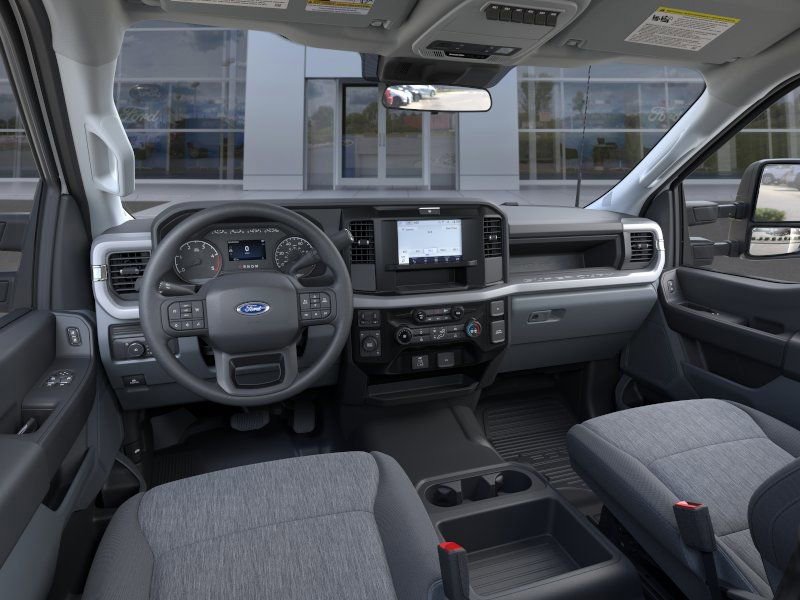 New 2026 Ford F550 4x4 Regular Cab Super Duty w/ XL Chrome Package image 38