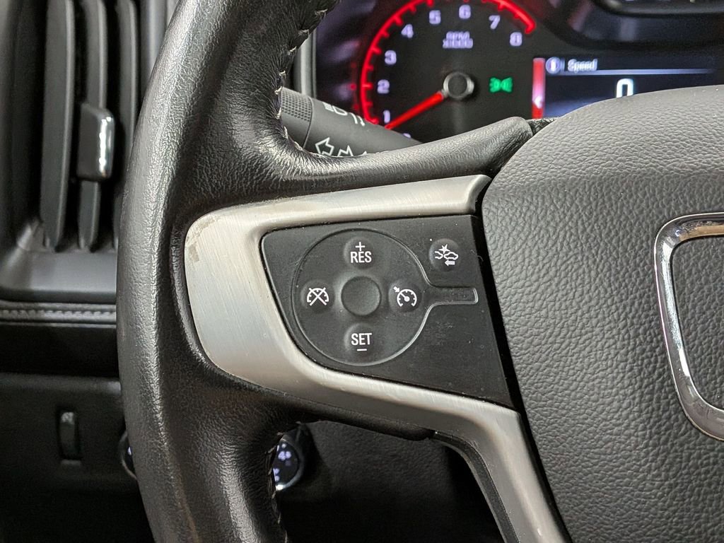 Used 2015 GMC Canyon SLT w/ Driver Alert Package image 17