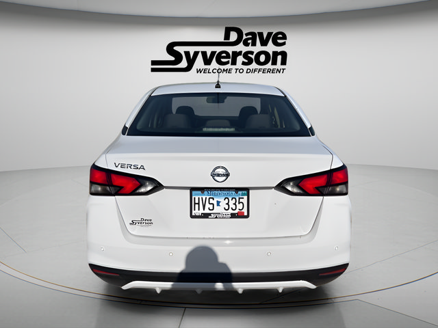 Used 2021 Nissan Versa S FWD image 5