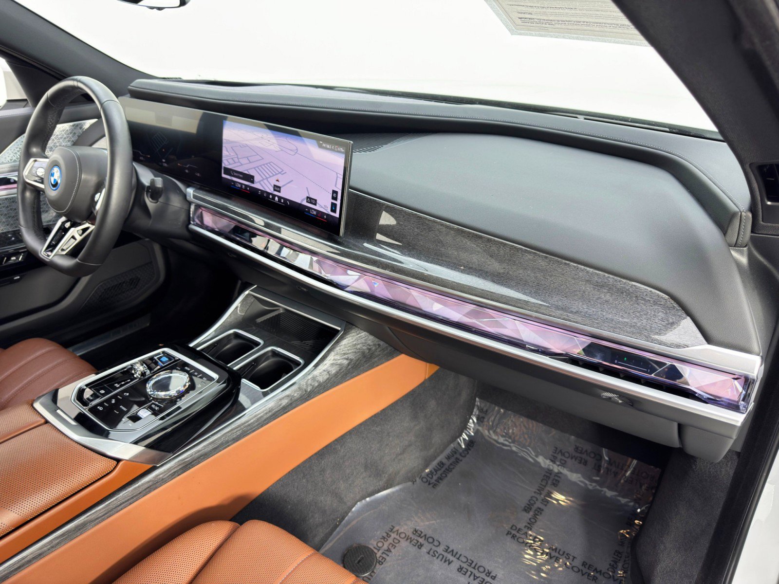 Used 2023 BMW i7 xDrive60 image 16