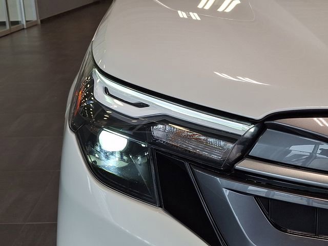 Certified 2025 Subaru Forester Premium AWD/4WD image 9