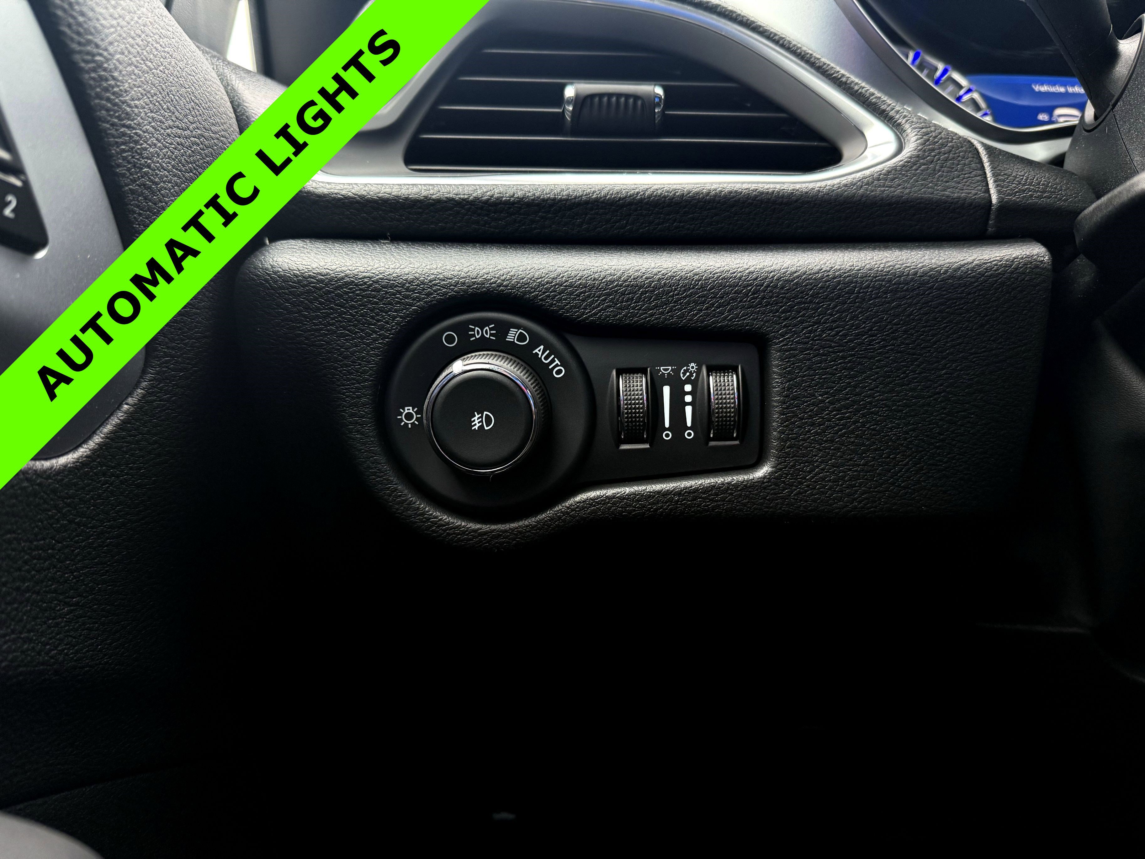 New 2026 Chrysler Pacifica Limited image 17