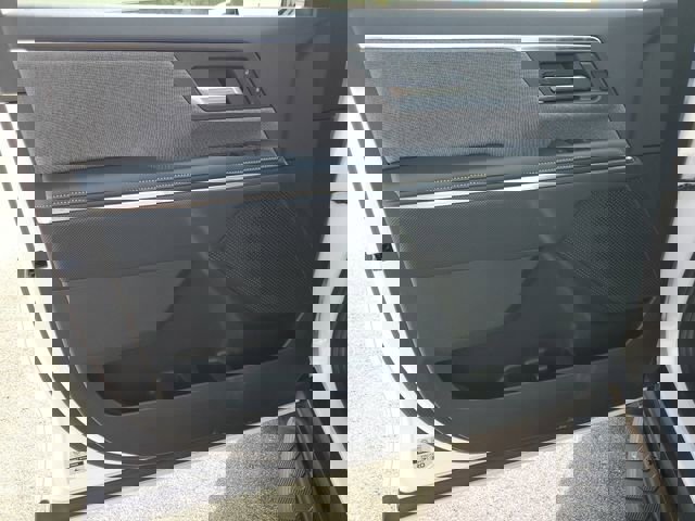 New 2026 GMC Sierra EV Elevation image 8