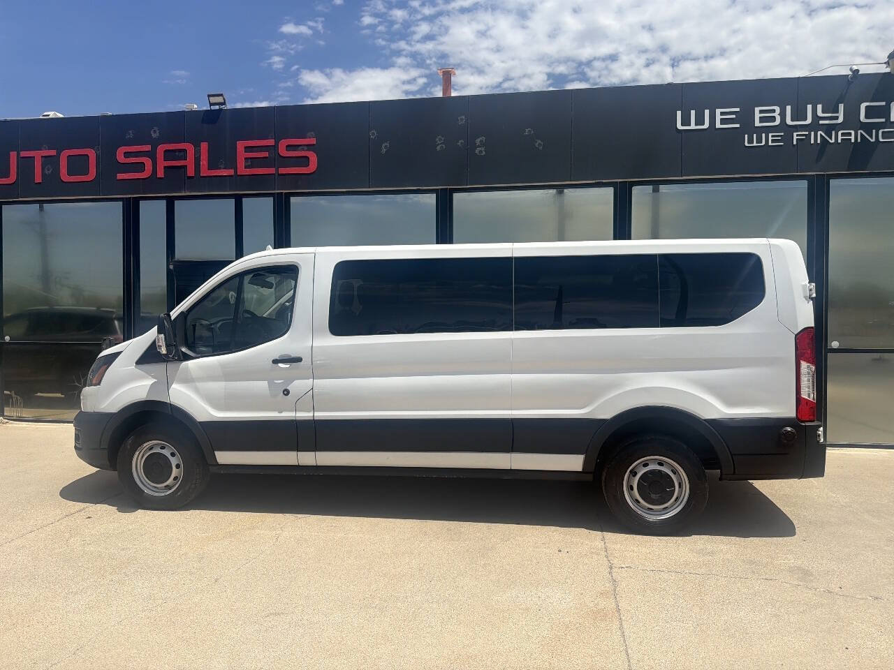 Used 2020 Ford Transit 350 XL RWD image 4