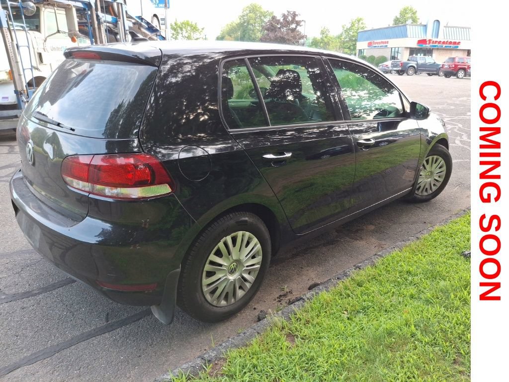 Used 2012 Volkswagen Golf 4-Door FWD image 5