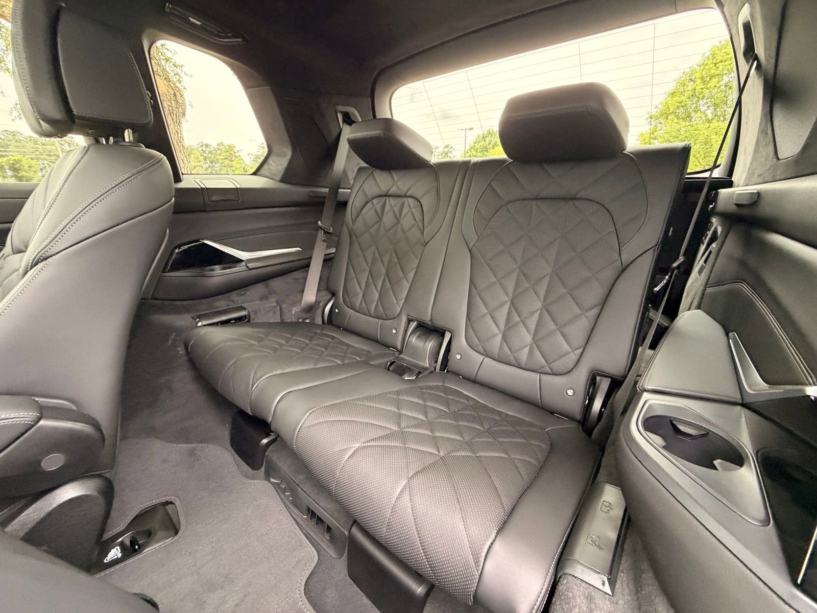 New 2027 BMW X7 xDrive40i w/ M Sport Package AWD/4WD image 17
