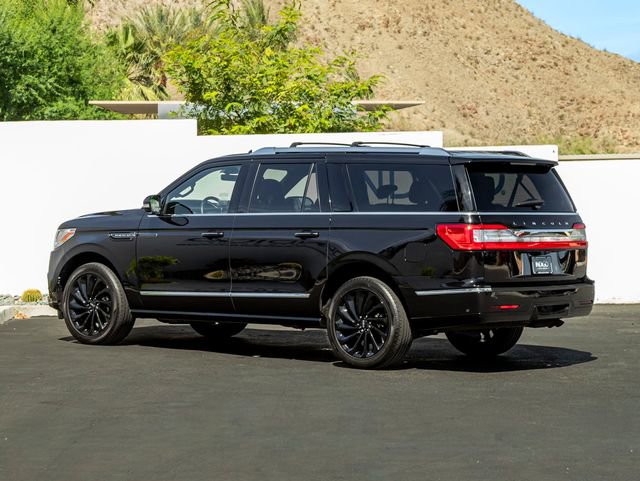 Used 2021 Lincoln Navigator L Reserve image 9