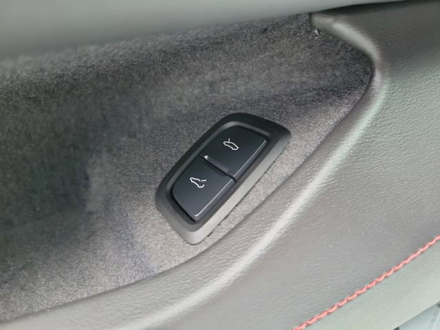 Used 2025 Chevrolet Corvette Z06 image 25