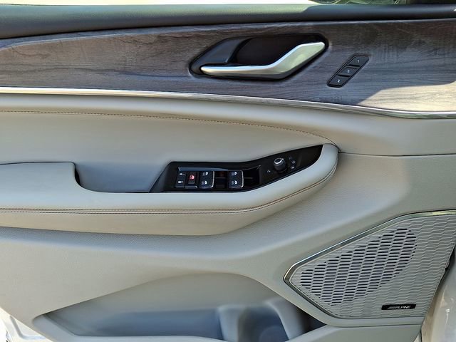 Used 2022 Jeep Grand Cherokee Overland image 12