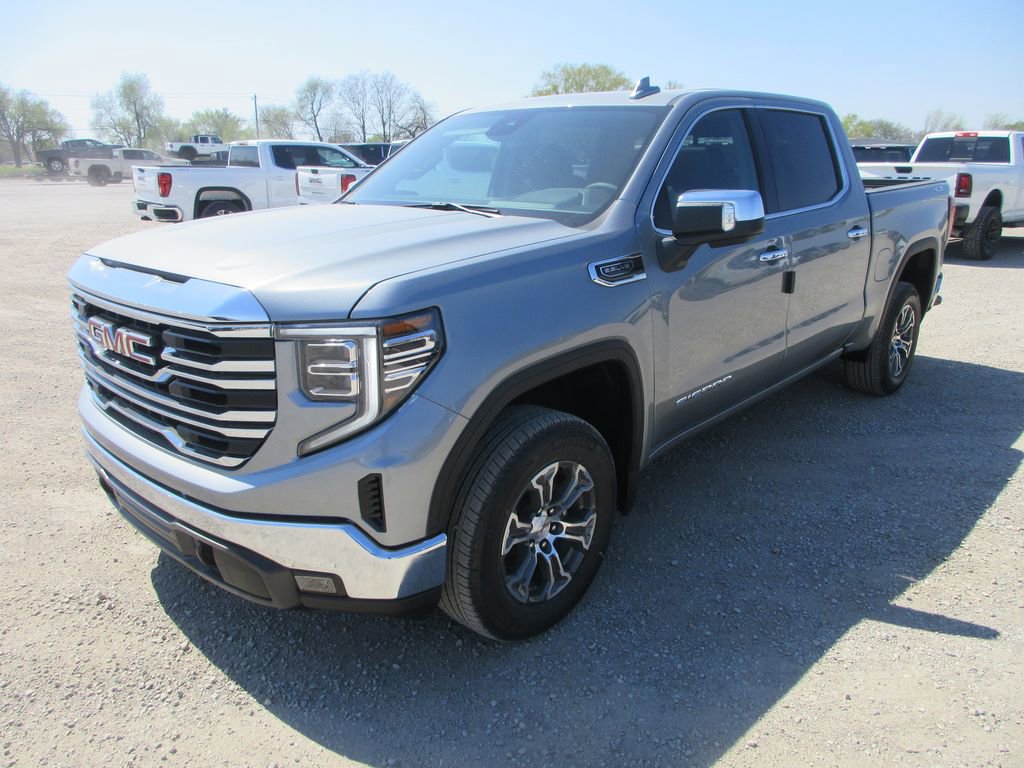 New 2026 GMC Sierra 1500 SLT image 9