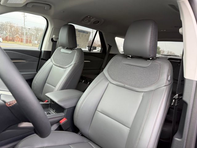 New 2026 Ford Explorer Active w/ Active Comfort Package AWD/4WD image 14