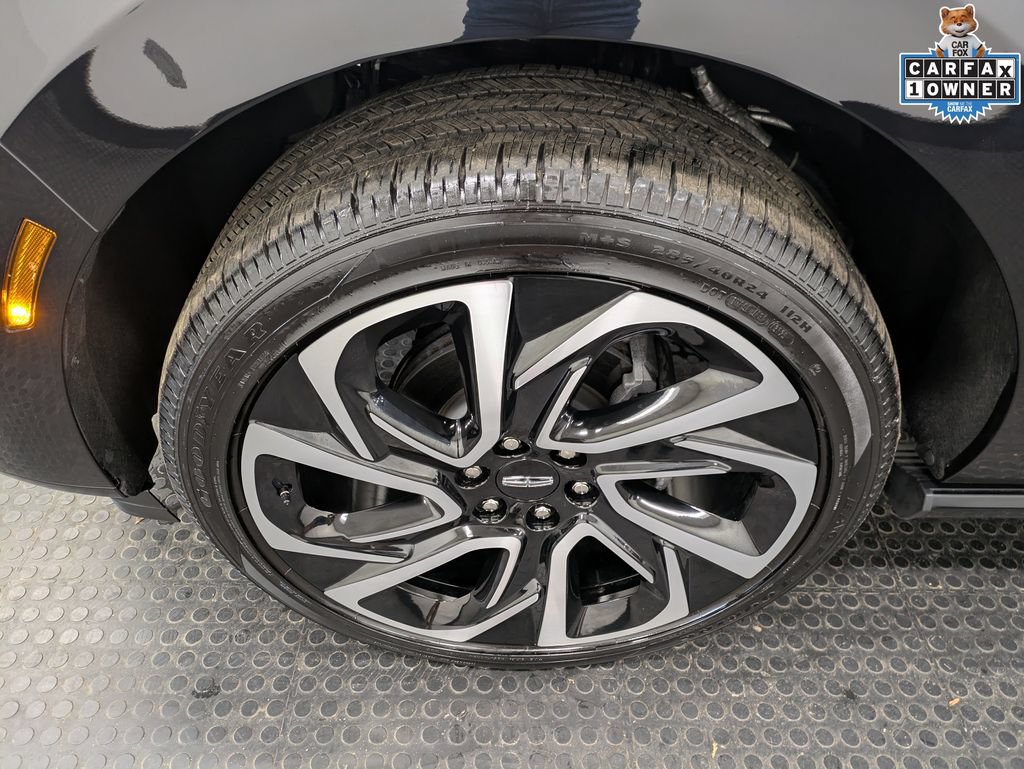 Used 2026 Lincoln Navigator Reserve AWD/4WD image 10